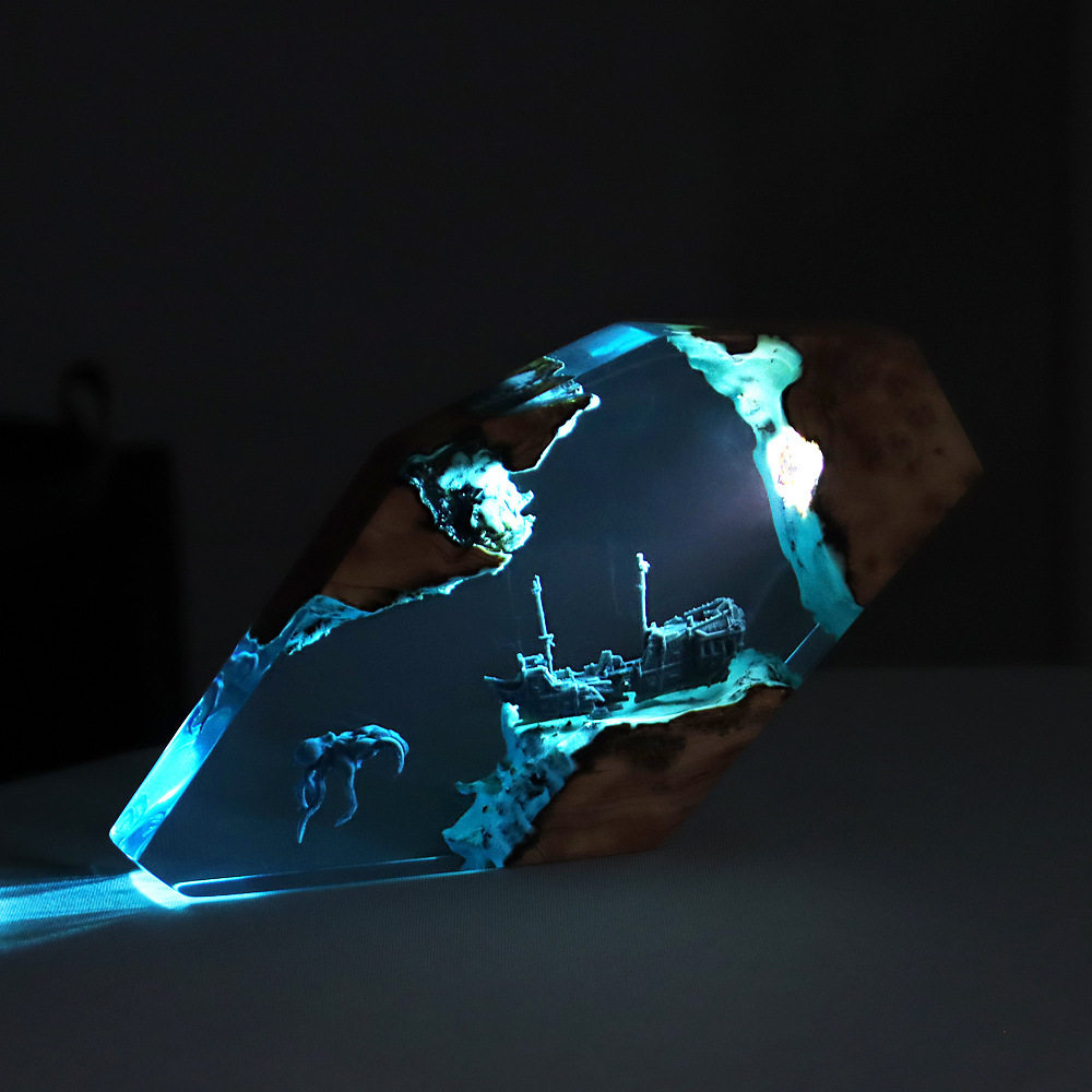 Lampa biurkowa z motywem leśne – Resin Art Baby recenzja i cena